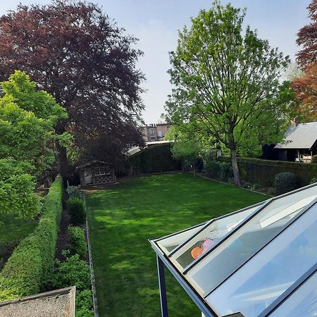 On Our Way To Antwerp, First Stop Mortsel Exterior photo