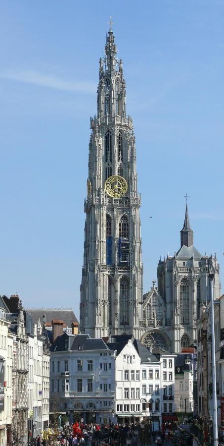 On Our Way To Antwerp, First Stop Mortsel Exterior photo